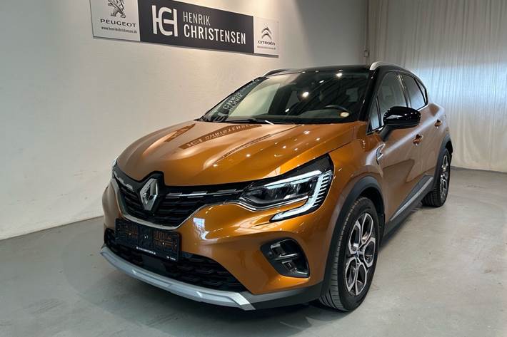 Orange Renault Captur fra 2021