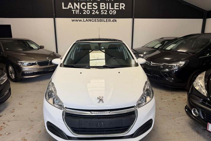 Hvid Peugeot 208 fra 2017