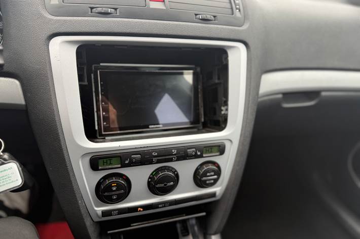 Blå Skoda Octavia fra 2007