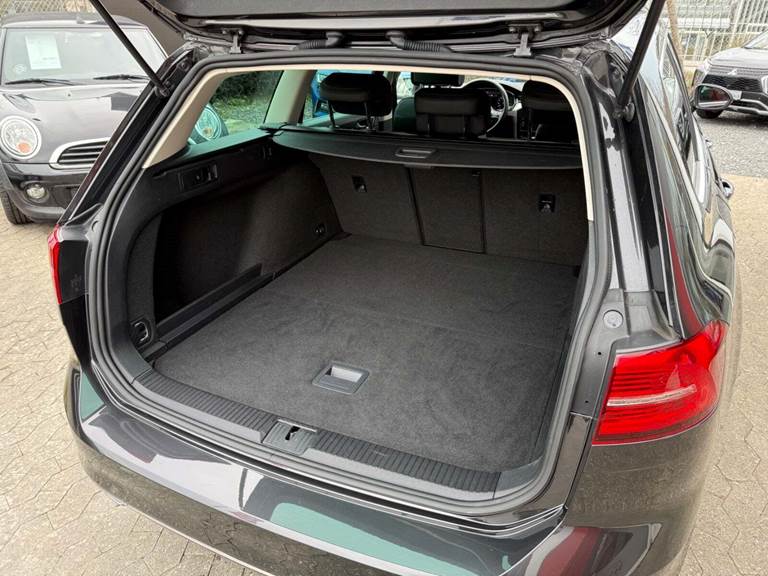 VW Passat 1,4 TSi 150 R-line Variant DSG BMT