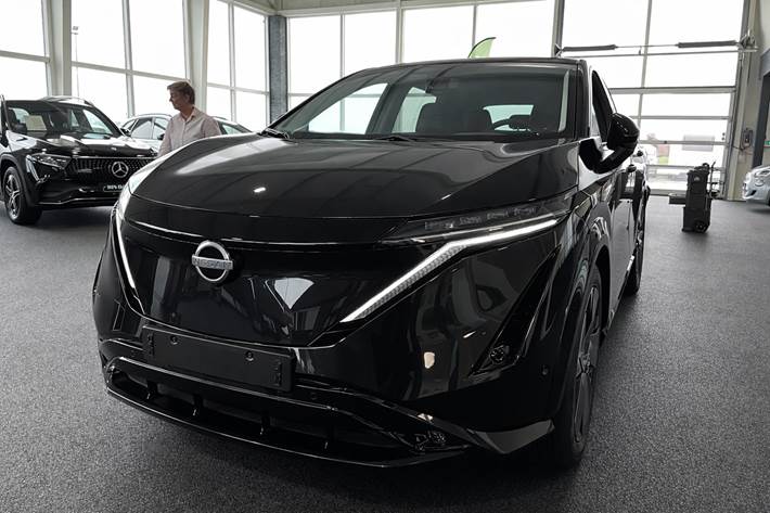 Sort Nissan Ariya fra 2022