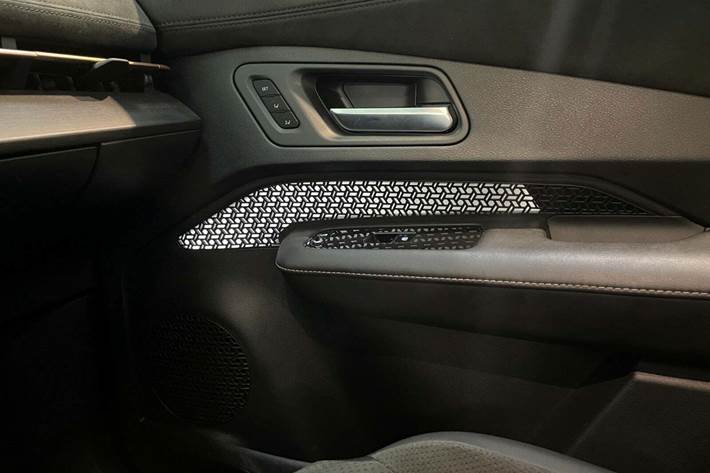 Sort Nissan Ariya fra 2022