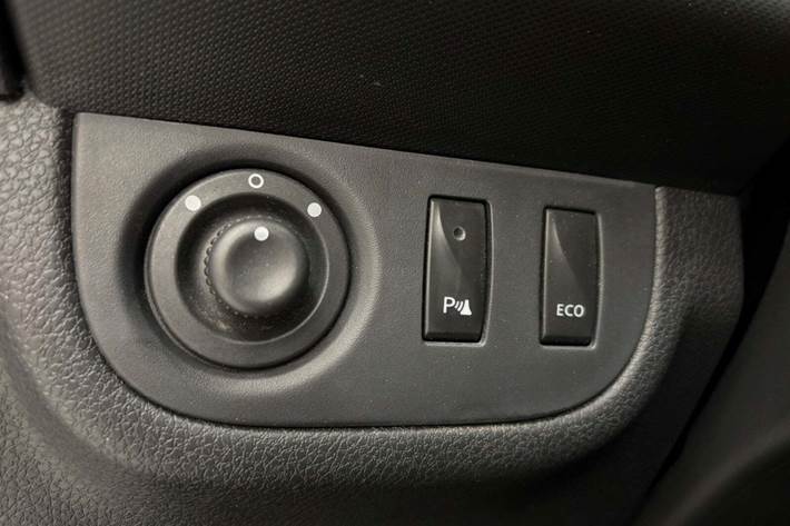 Blå Dacia Logan fra 2016