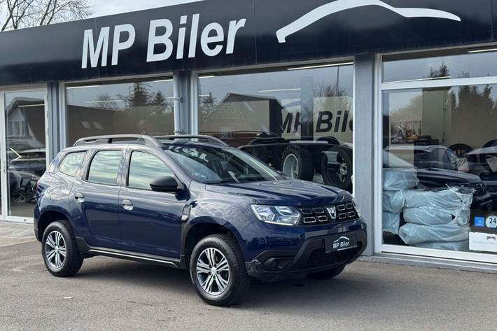 Blå Dacia Duster fra 2019