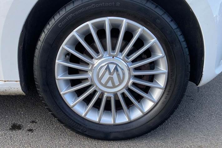 Hvid VW UP! fra 2012