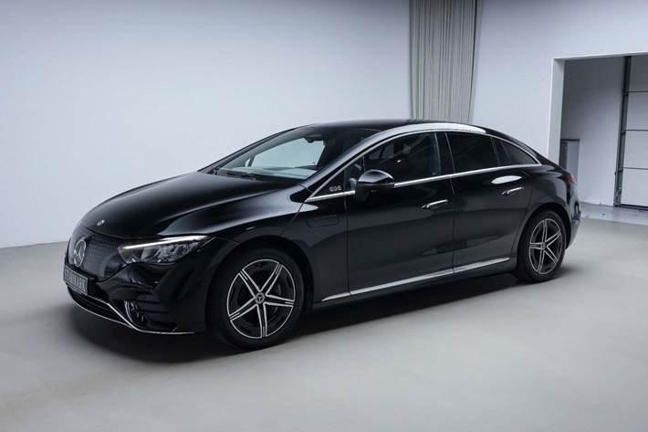 Sort Mercedes EQE350+ fra 2026