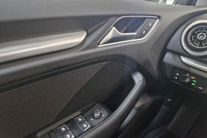 Sort Audi A3 fra 2019