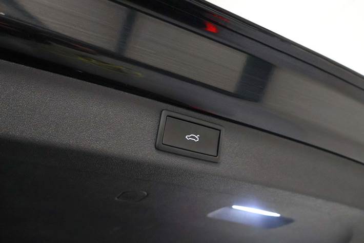 Sort Skoda Enyaq fra 2025