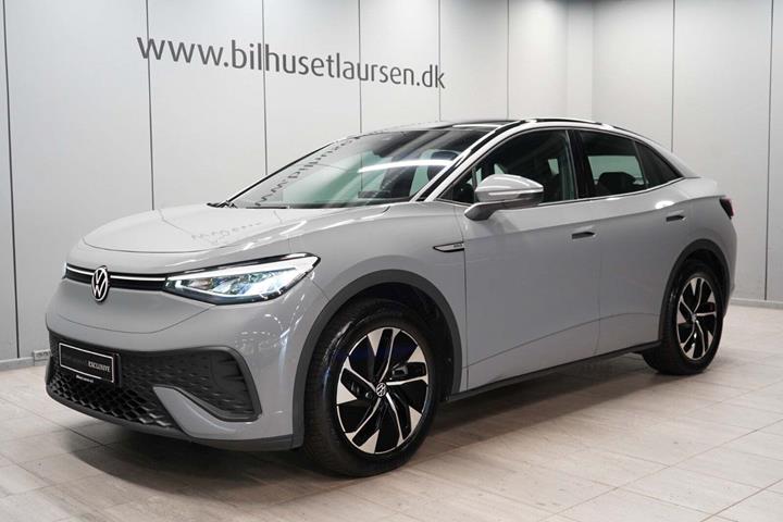 Sort VW ID.5 fra 2023 set udefra