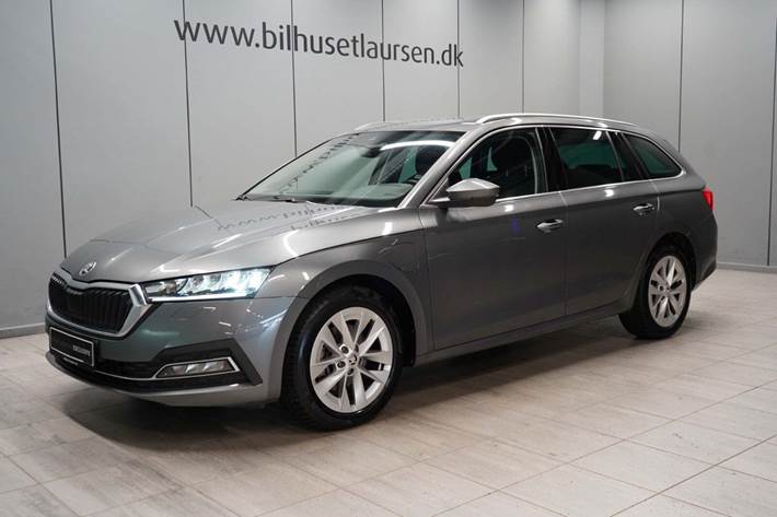 Grå Skoda Octavia fra 2022
