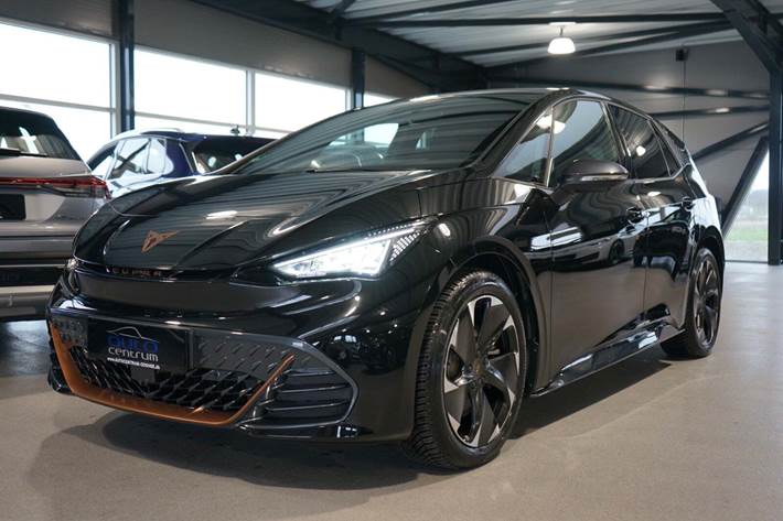 Sort Cupra Born fra 2024