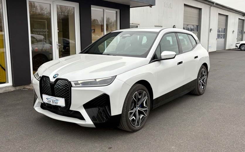 BMW iX xDrive40