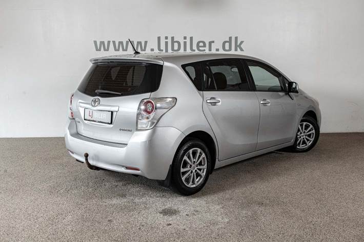 undefined Toyota Verso fra 2011