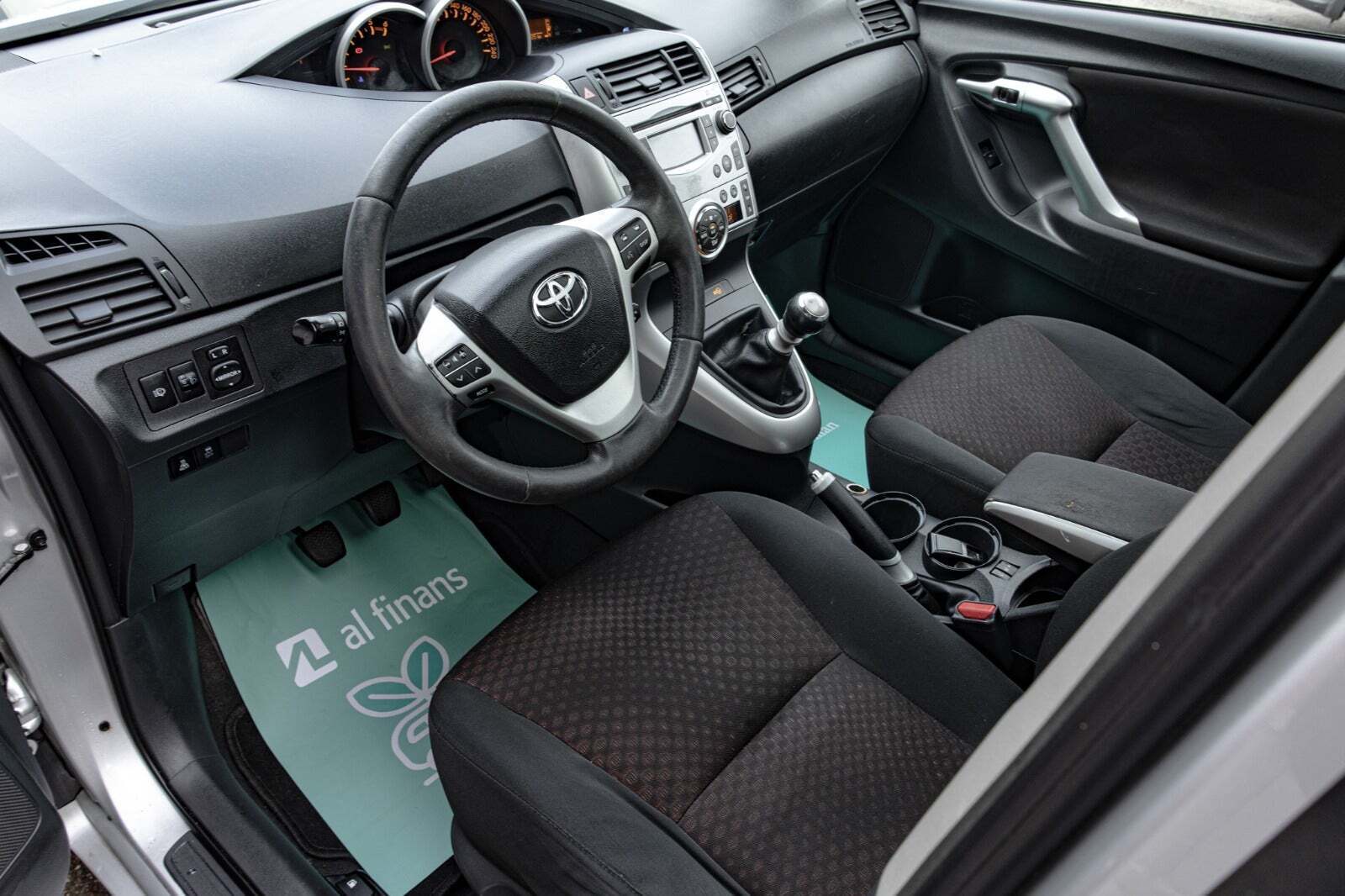 undefined Toyota Verso fra 2011