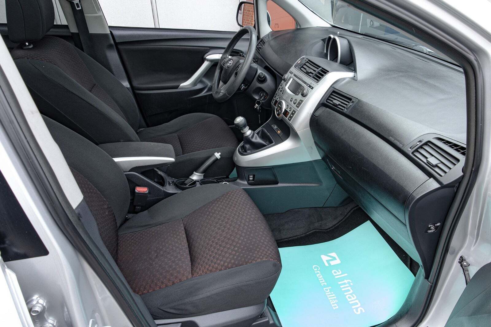 undefined Toyota Verso fra 2011