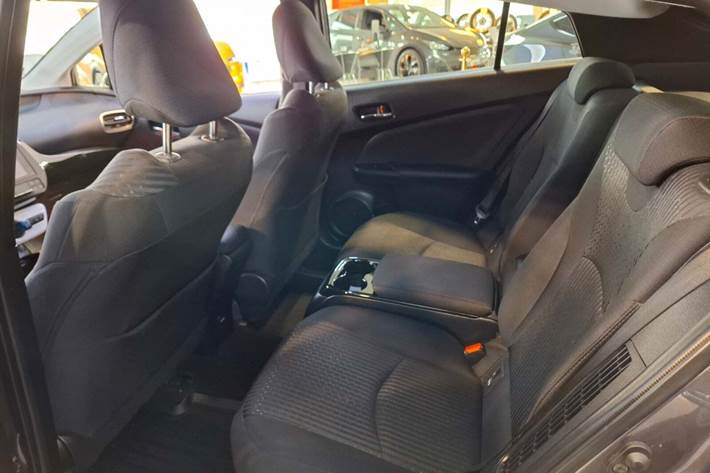 Grå Toyota Prius fra 2019