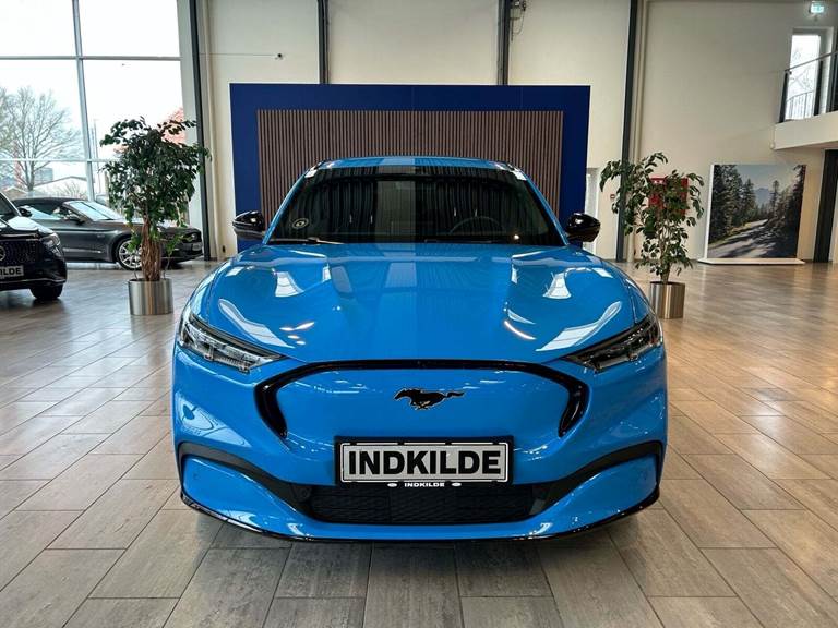 Ford Mustang Mach-E 68 Standard Range AWD