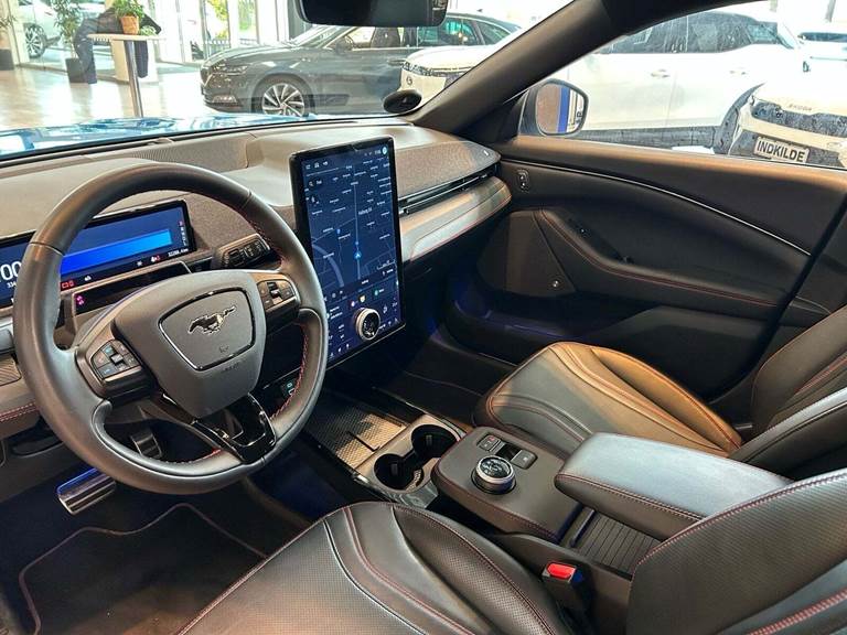 Ford Mustang Mach-E 68 Standard Range AWD