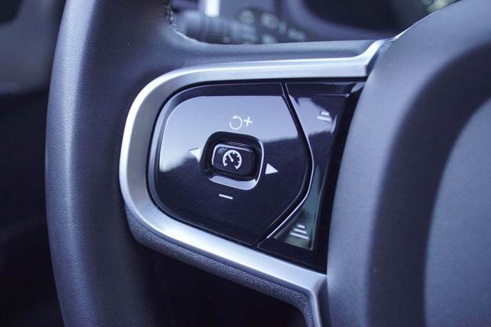 Hvid Volvo XC90 fra 2022