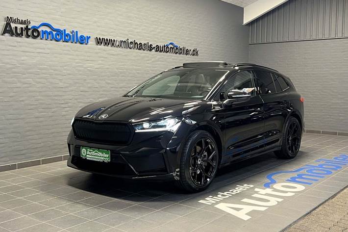 Sort Skoda Enyaq fra 2024