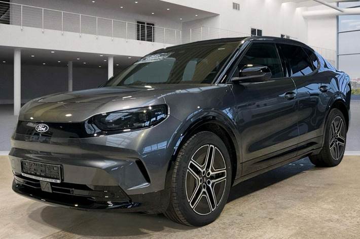 Grå Ford Capri fra 2025