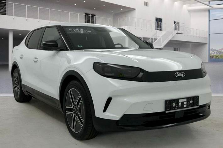 Hvid Ford Capri fra 2025