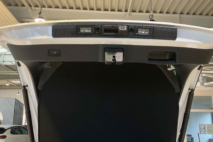 Hvid Ford Capri fra 2025