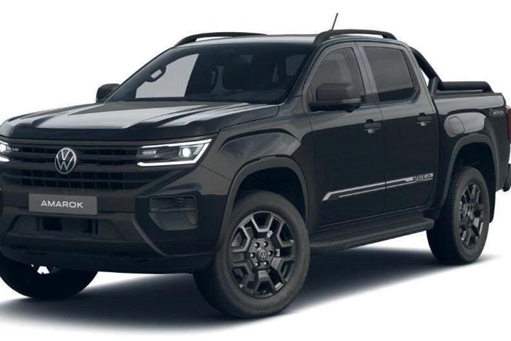 Sort VW Amarok fra 2026 set udefra