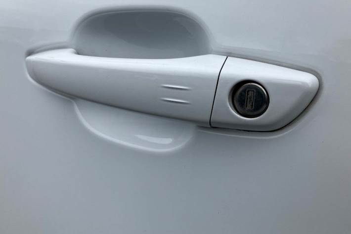 Hvid Citroën ë-C4 fra 2024