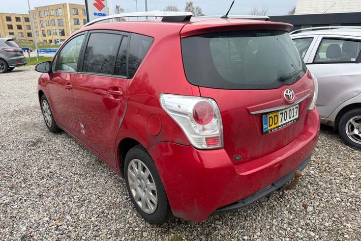 undefined Toyota Sportsvan fra 2014