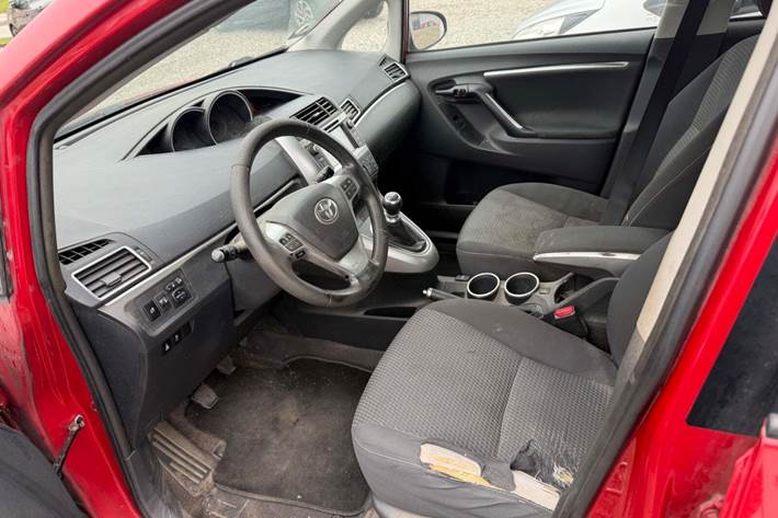 undefined Toyota Sportsvan fra 2014