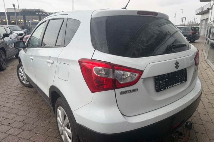 undefined Suzuki S-Cross fra 2016