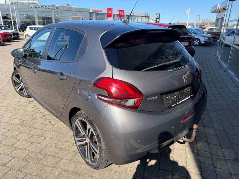 Peugeot 208 1,5 BlueHDi 100 Signature+