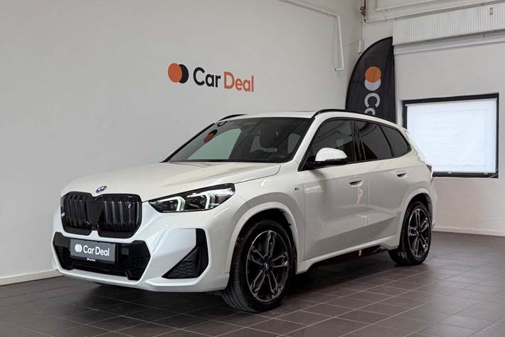 Hvid BMW iX1 fra 2023