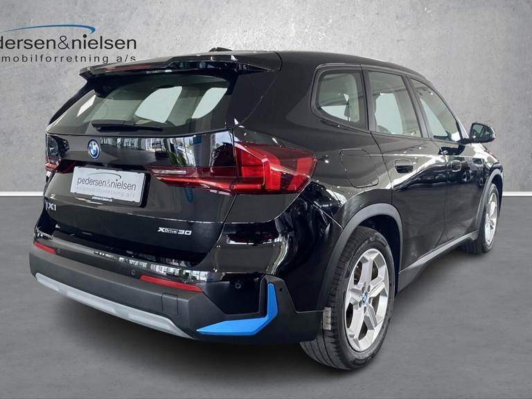 BMW iX1 xDrive30 EL 4x4 313HK 5d Aut.