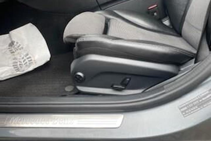 Sort Mercedes C220 d fra 2018