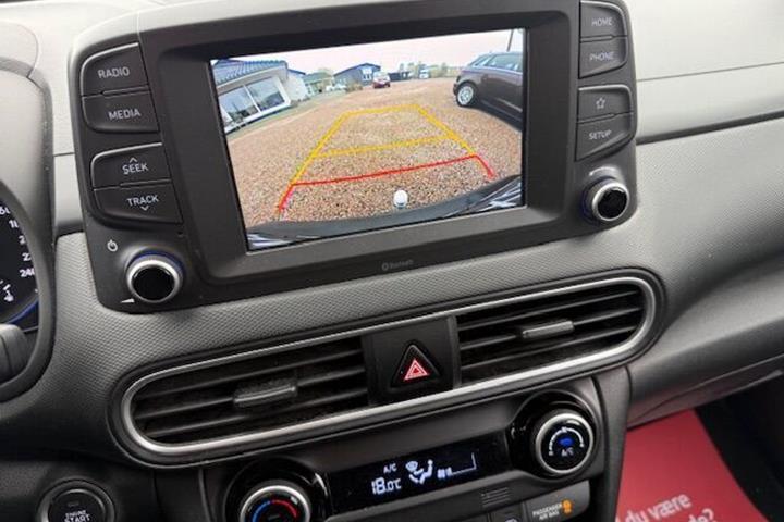 Grå Hyundai Kona fra 2018