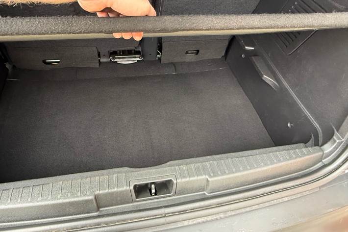 Sort Renault Captur fra 2016