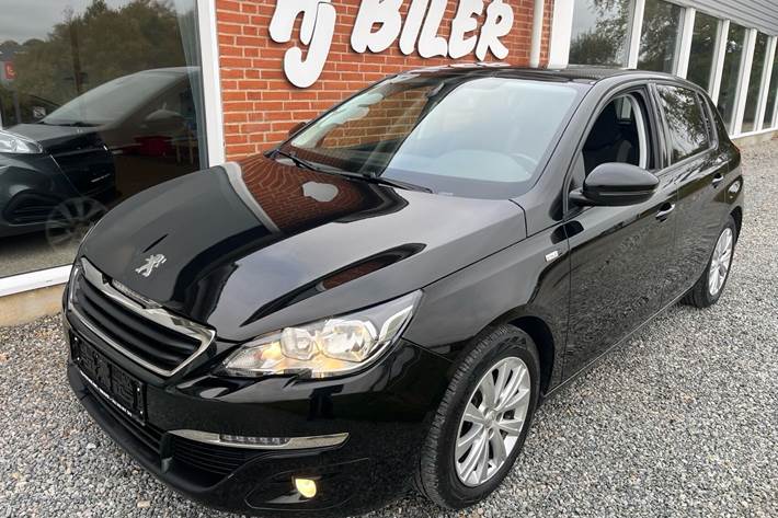 Sort Peugeot 308 fra 2016