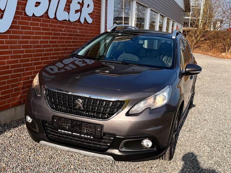 Peugeot 2008 1,6 BlueHDi Desire Sky 100HK