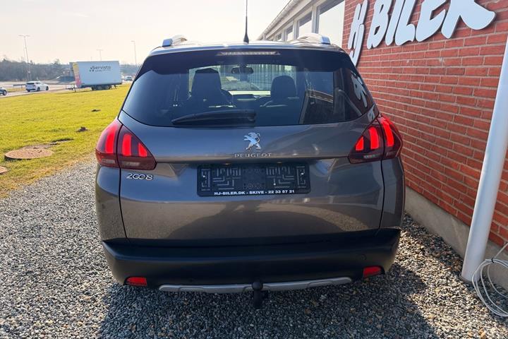 Sort Peugeot 2008 fra 2017