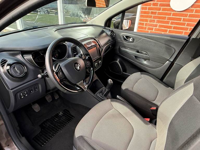 Renault Captur 0,9 TCE Expression Energy 90HK 5d