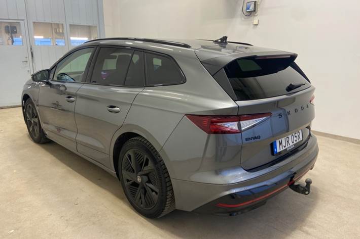 Grå Skoda Enyaq fra 2026