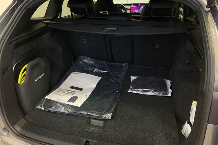 Grå Skoda Enyaq fra 2026