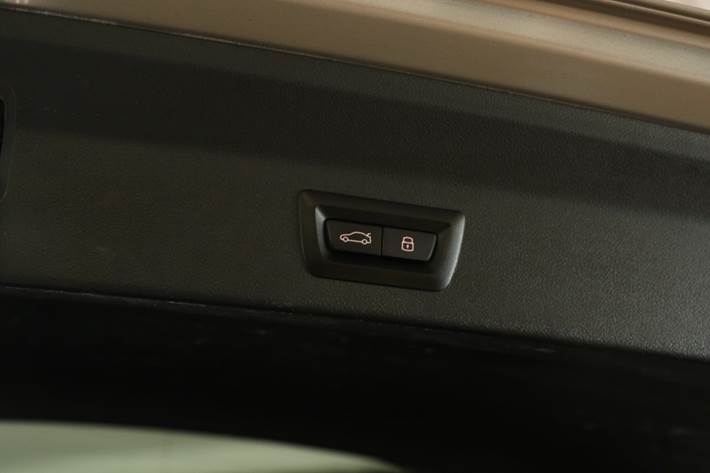 Sort BMW iX3 fra 2021