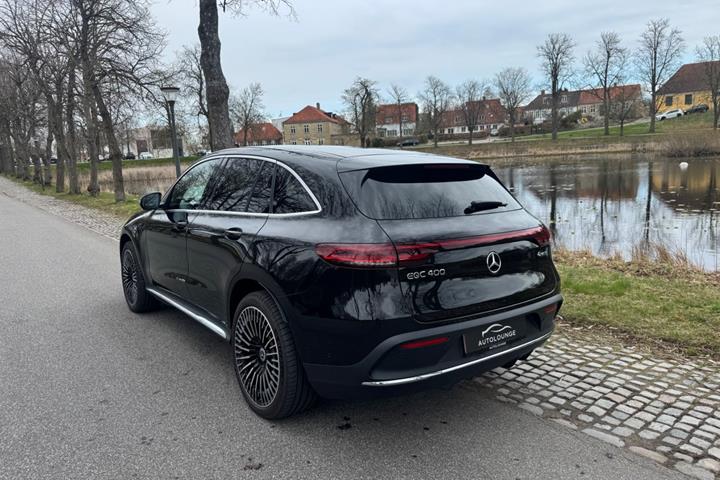 Sort Mercedes EQC400 fra 2022