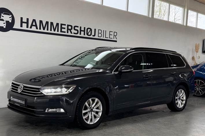 Grå VW Passat fra 2015