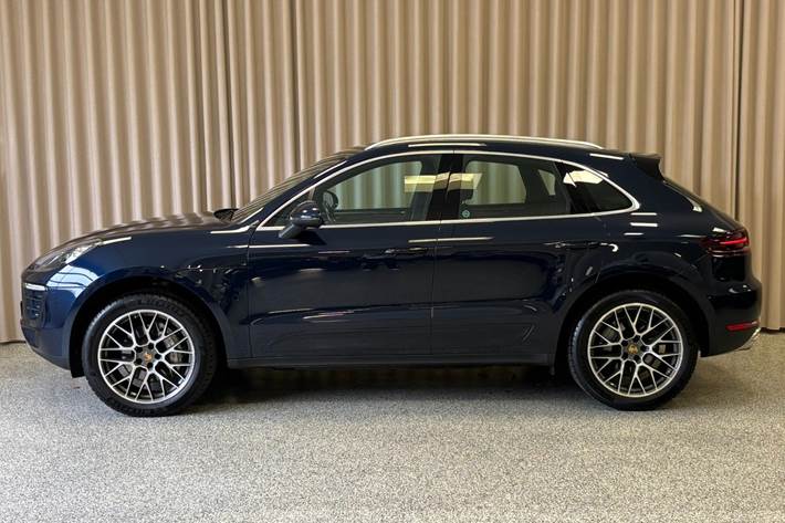 Blå Porsche Macan S fra 2018