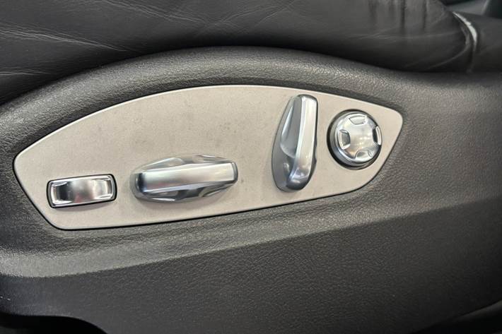 Blå Porsche Macan S fra 2018