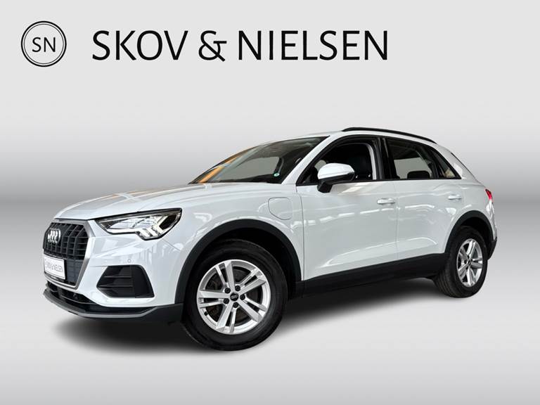 Audi Q3 45 TFSi e Attitude plus Sportback S-tr.